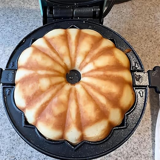 Cake Maker Lava Cake Maker Mini Donut Maker Waffle Maker Pancakes Maker Machine for Breakfast, Snacks, Desserts Non-stick Surface, Cake Machine, Double-sided Heating, White