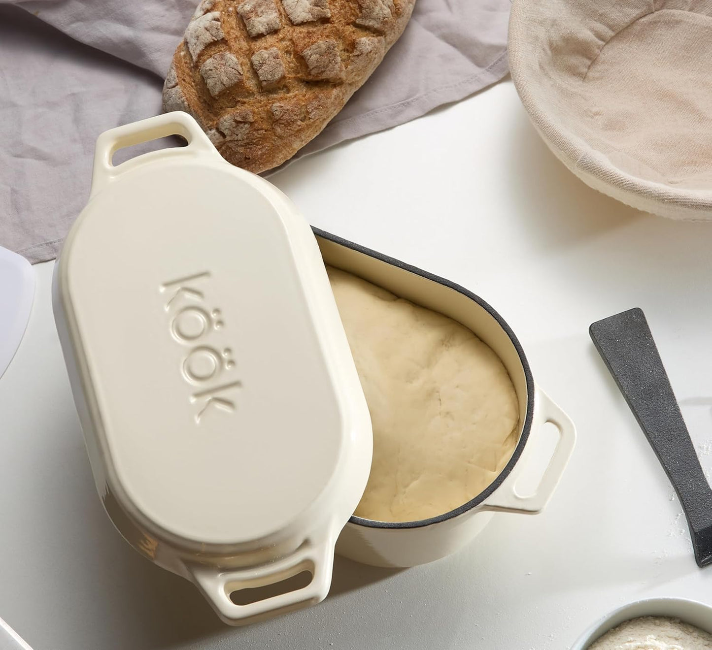 KooK Dutch Oven with Lid, Dual Handles, Enameled Cast Iron, includes Lid Lever, Great for Baking Bread, Cooking and Roasting, Dishwasher Safe, 3.4 Qt, Ivory