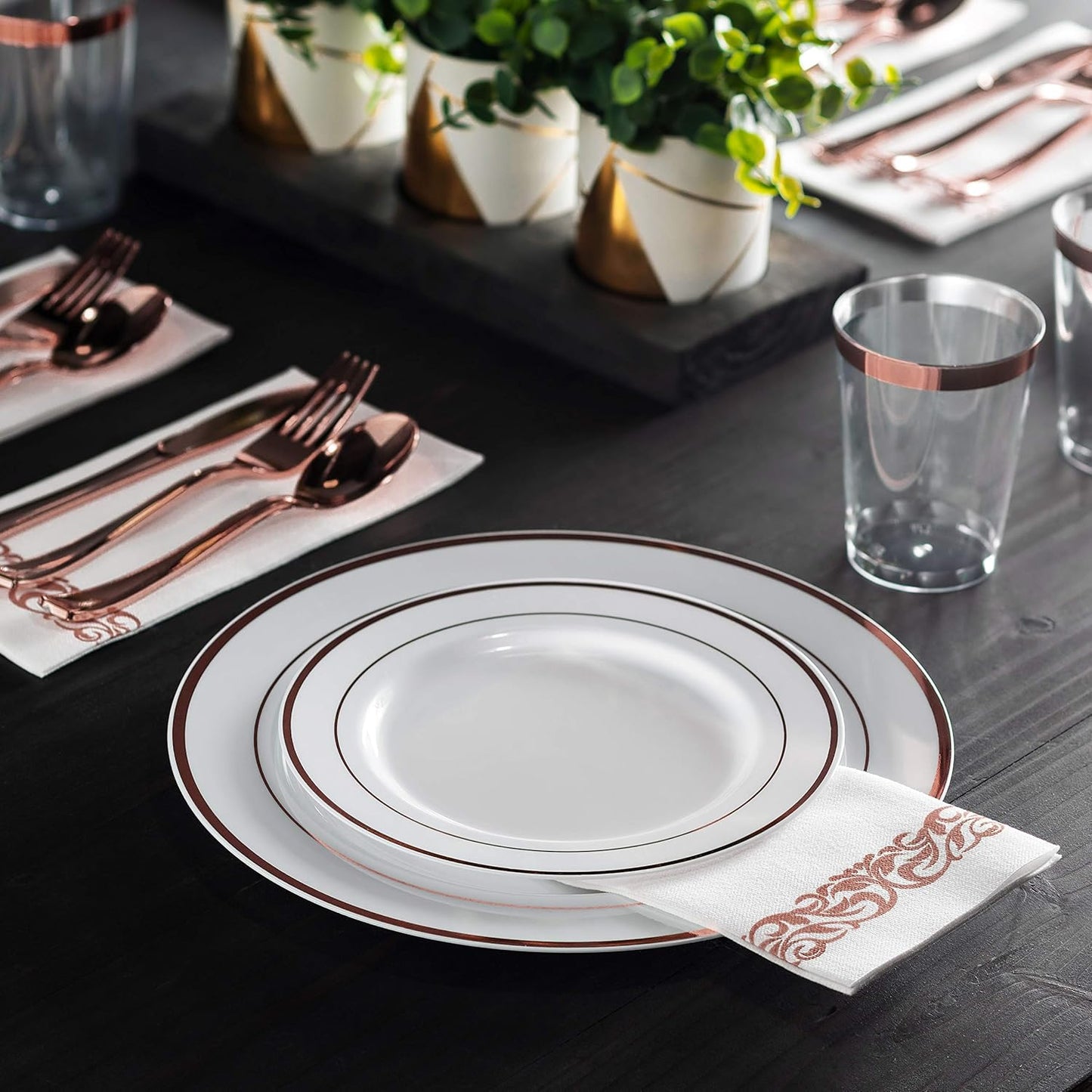 Munfix 100 Rose Gold Rim Plastic Plates Set, 50 Pcs 10 Inch Dinner and 50 Pcs 7 Inch Plastic Dessert Plates, Elegant Fancy Heavy Duty Disposable Plates for Party, Wedding, White Rose Gold Rim